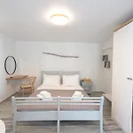 White W4 New In Naousa (Paros)