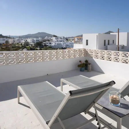 White W4 New In Apartment Naousa (Paros)