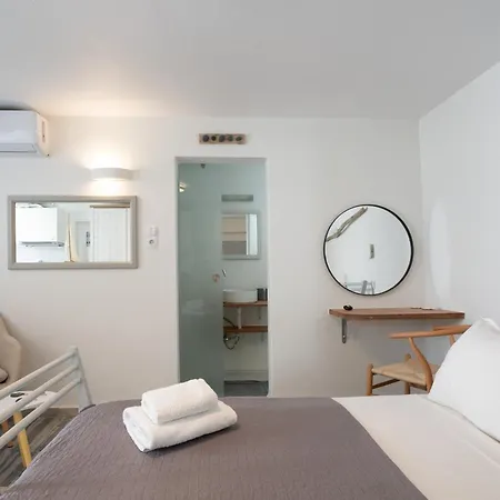 White W4 New In Apartment *