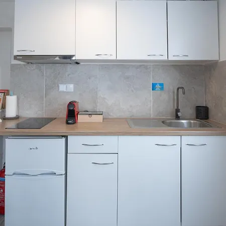 Apartment White W4 New In *