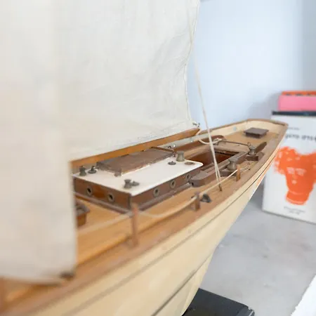 White W4 New In * Naousa (Paros)