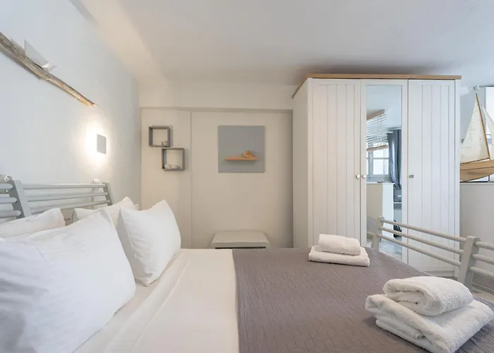 White W4 New In * Náusza