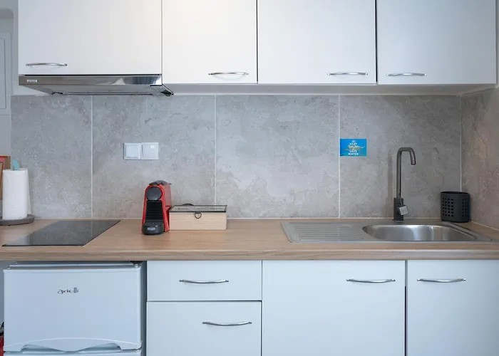 White W4 New In * Náusza