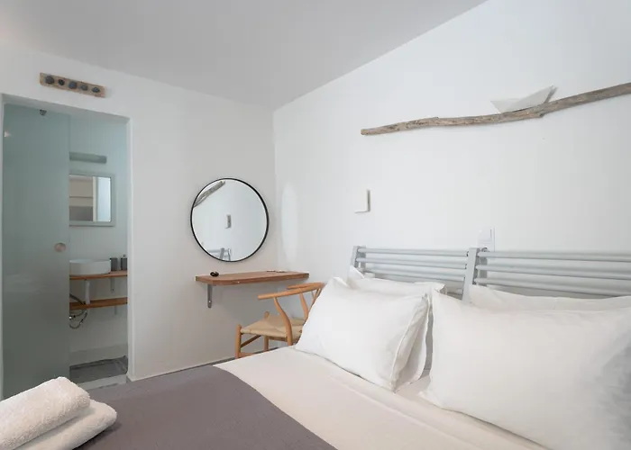 White W4 New In Náusza