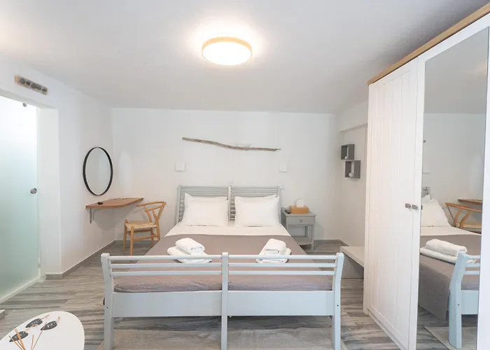 White W4 New In Náusza